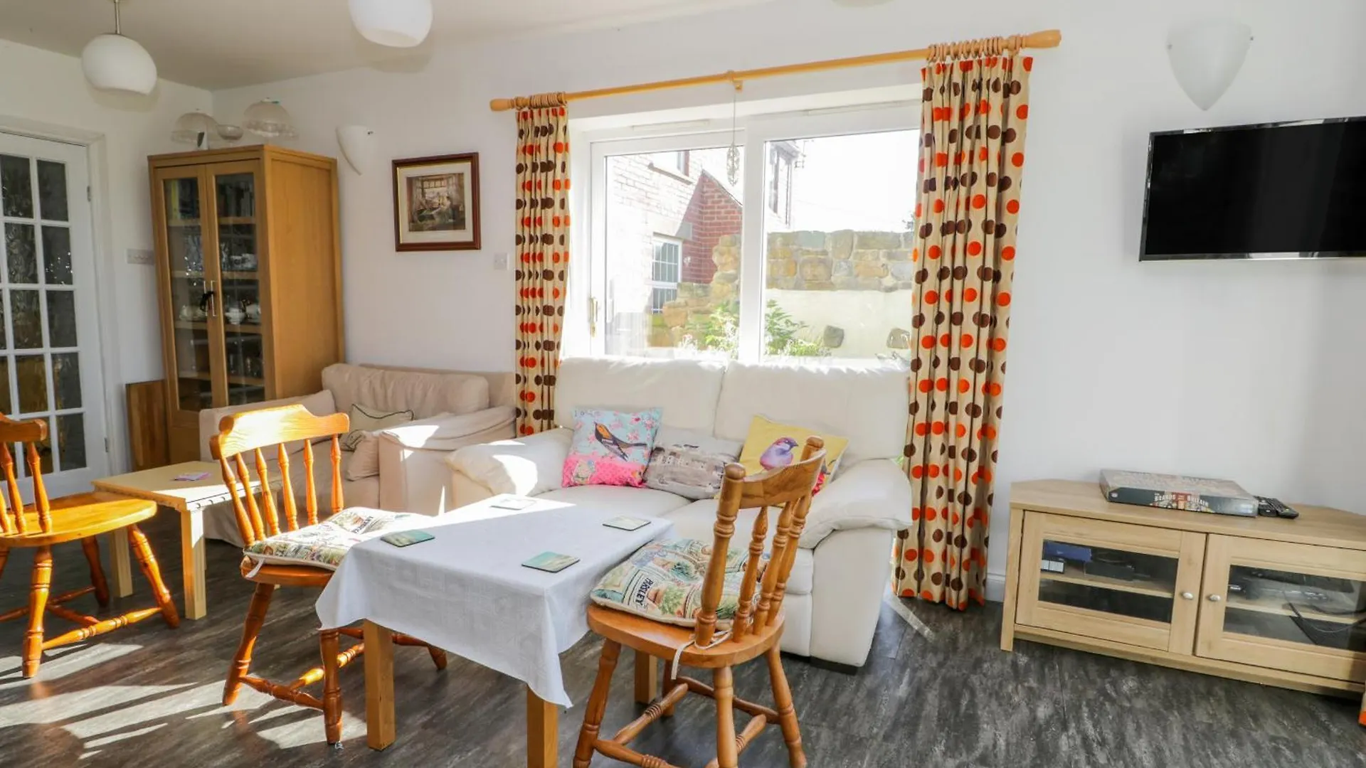 Holiday home Sleeping Dragon Villa Whitby